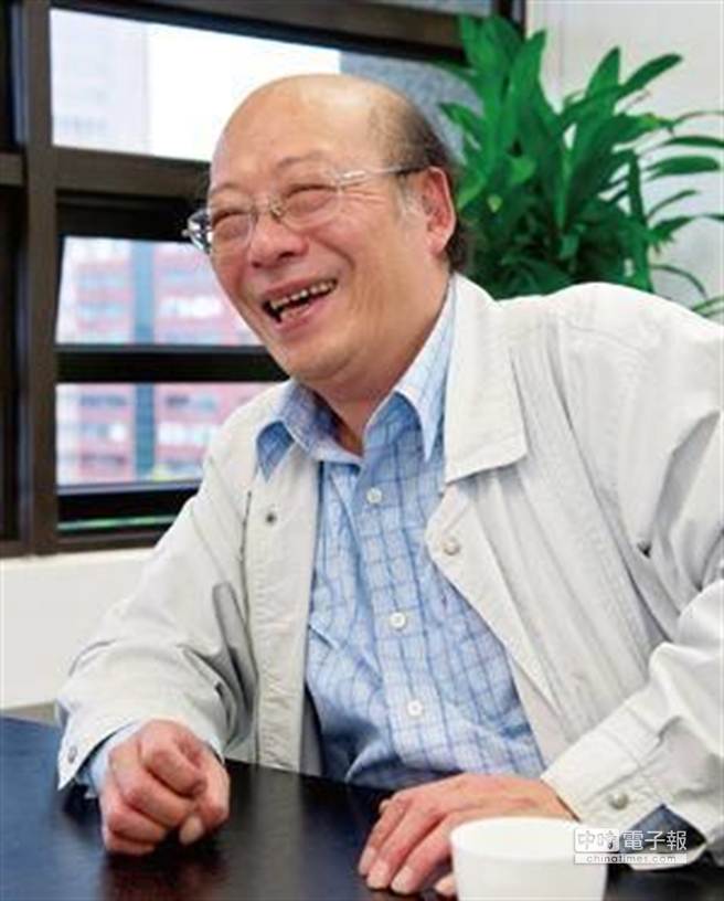 臺(tái)大法律系教授李茂生15日在臉書(shū)發(fā)文反諷,“不婚女性判死刑” 臺(tái)大法律系教授李茂生15日在臉書(shū)發(fā)文反諷,“不婚女性判死刑”